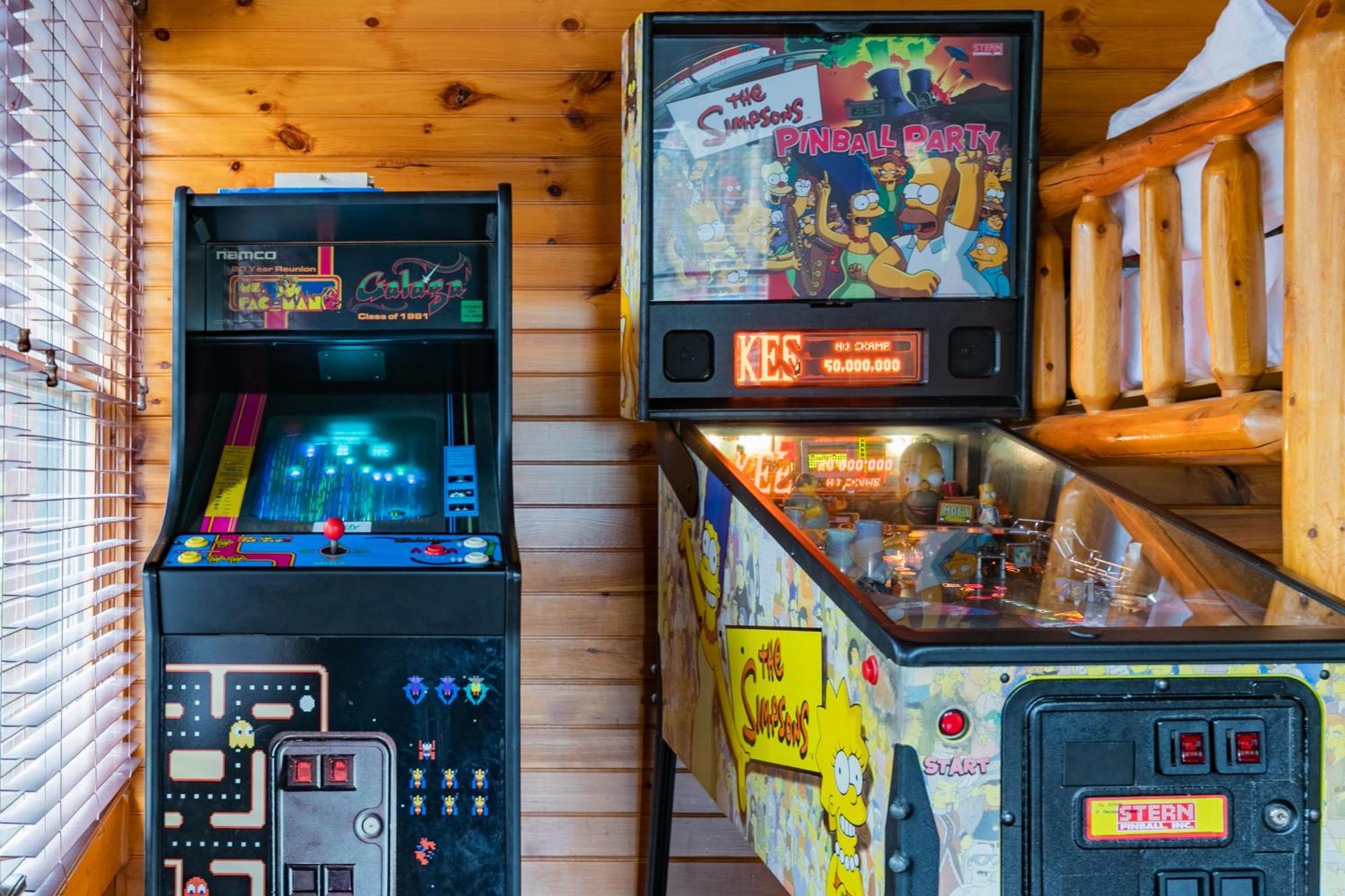 Spacious Resort Log Cabin, Easy Drive, Hot Tub, Arcade Gameroom, Mountain Vibe Gatlinburg Exteriör bild