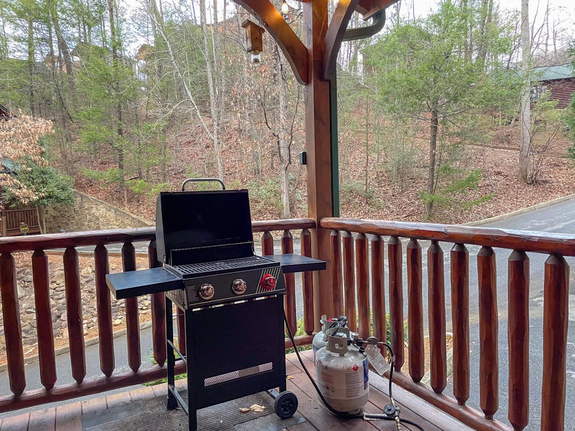 Spacious Resort Log Cabin, Easy Drive, Hot Tub, Arcade Gameroom, Mountain Vibe Gatlinburg Exteriör bild